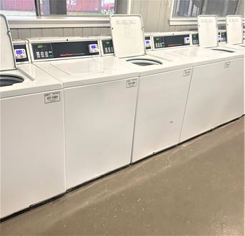 Climate controlled laundry center